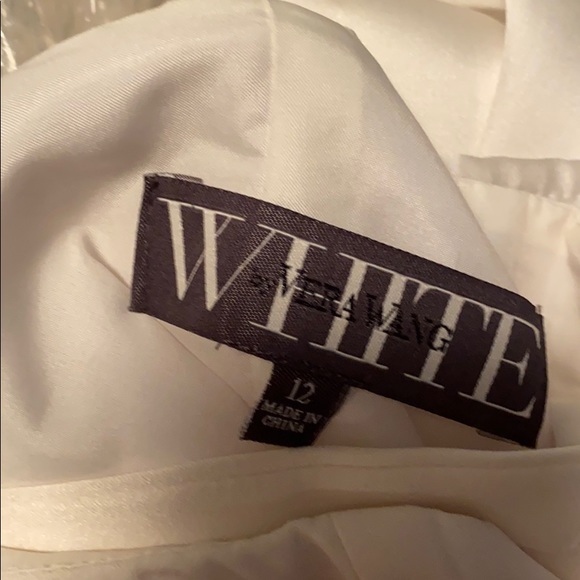 Vera Wang White dress - Picture 2 of 3